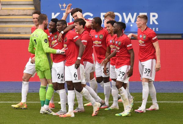 Manchester United players celebrate v Leicester City