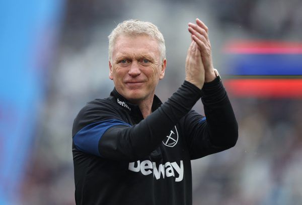 West Ham United manager David Moyes applauds the fans