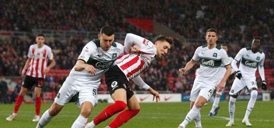 Sunderland face battle to keep Dan Neil amidst Spurs interest